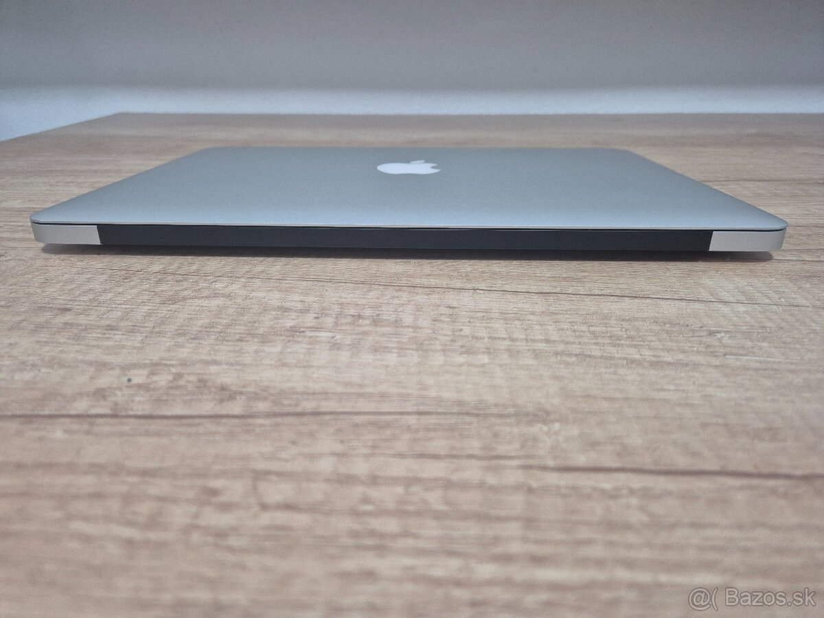 MacBook Air (13-inch, 2017)/Intel Core i5/8GB RAM/128GB SSD - 8