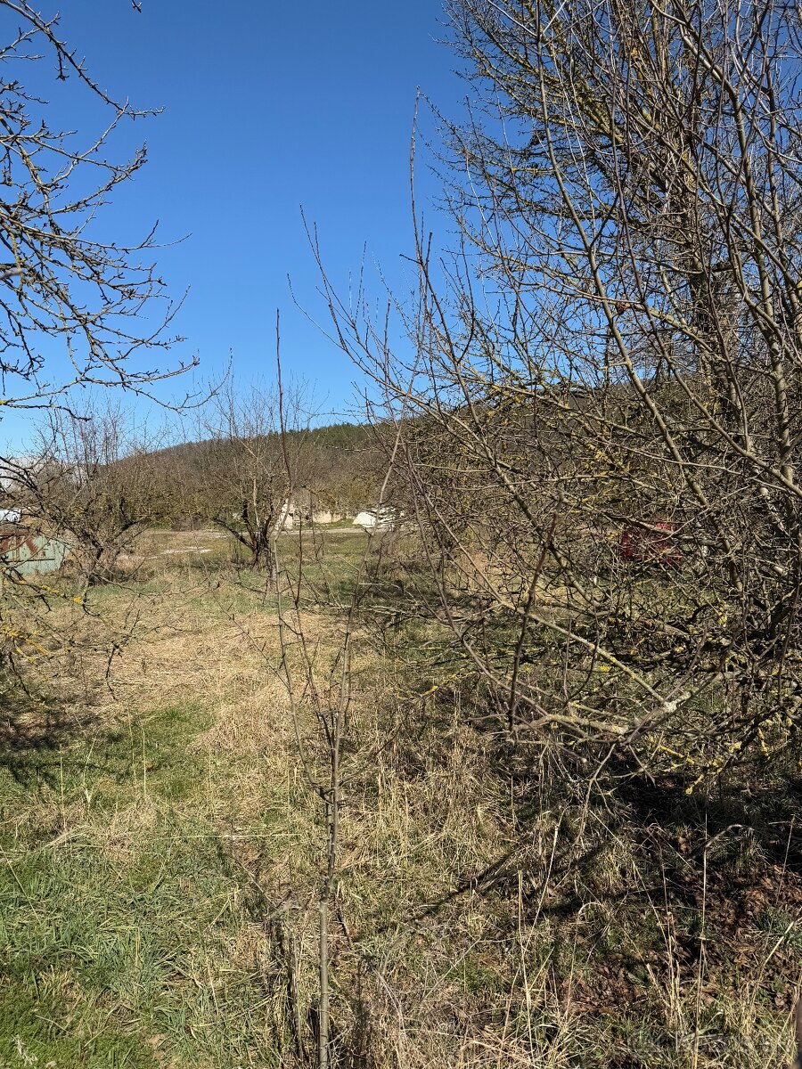 Predaj pozemoku v obci Hronsek 2700 m2 - 8