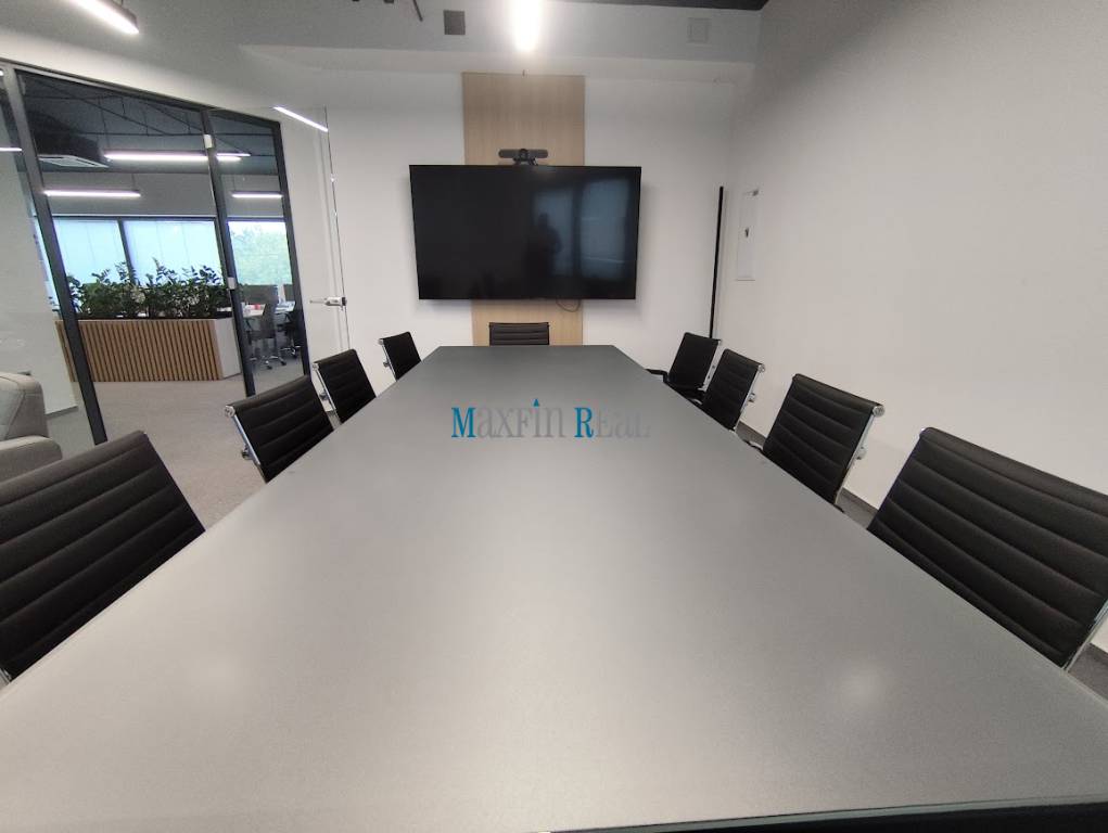 Polyfunkčný priestor s parkovaním v Nitre - 8