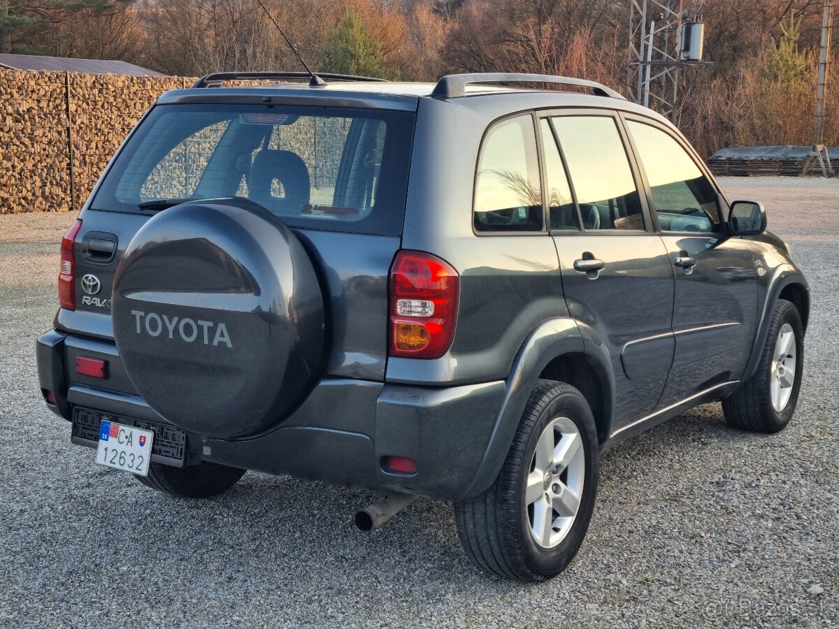 TOYOTA RAV4 2,0D4D 4X4 - 8