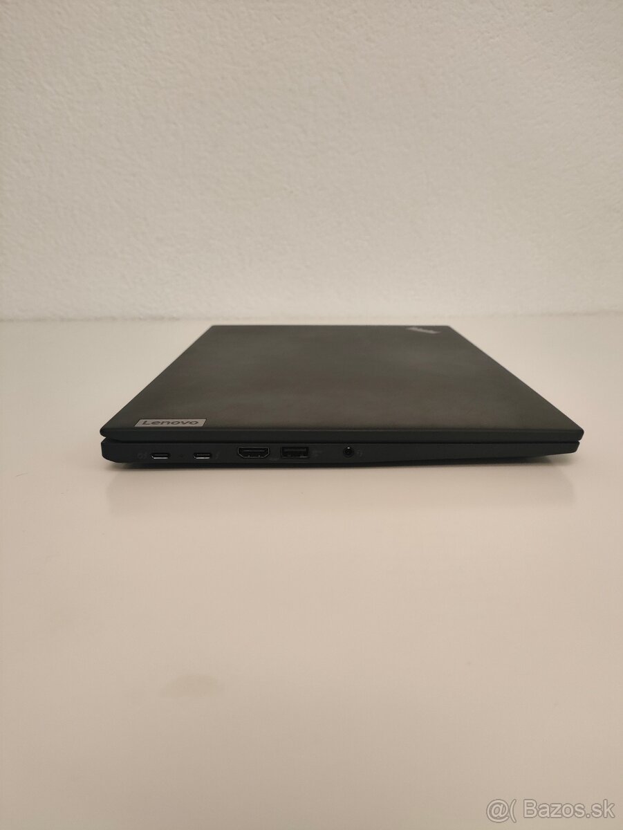 ThinkPad T14s Gen 3 | i5 • 8GB • 256GB SSD - 8