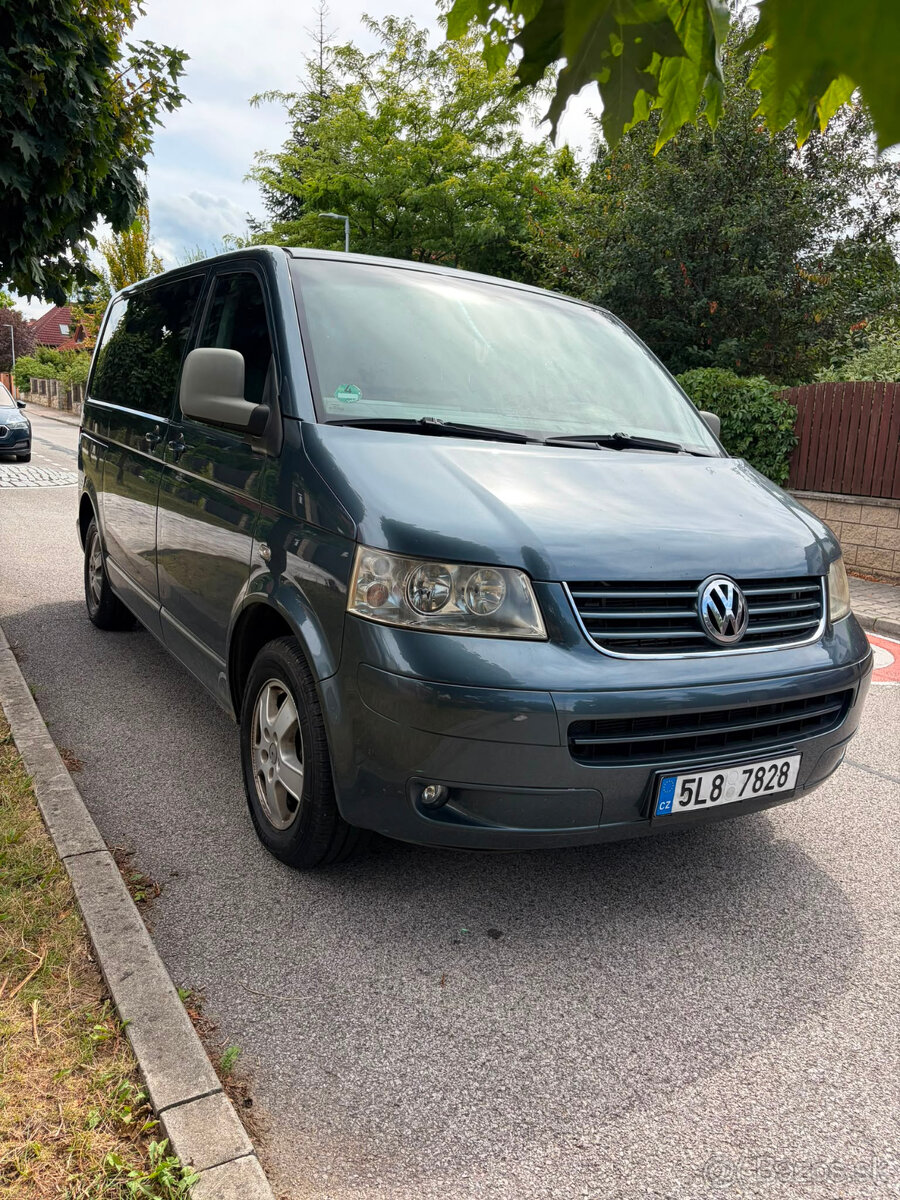 Volkswagen Multivan 2.5 TDI 96 kW – 7 míst - 8