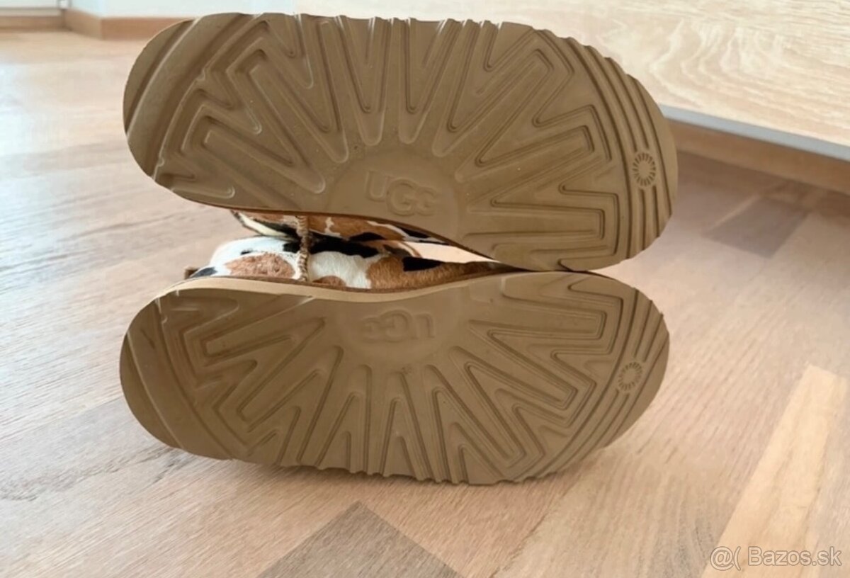 Dámske UGG Classic Cow veľkosť 36 - 8
