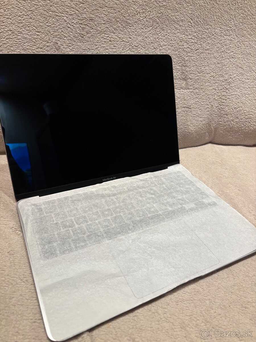 MacBook Air 13” (2020) - 8