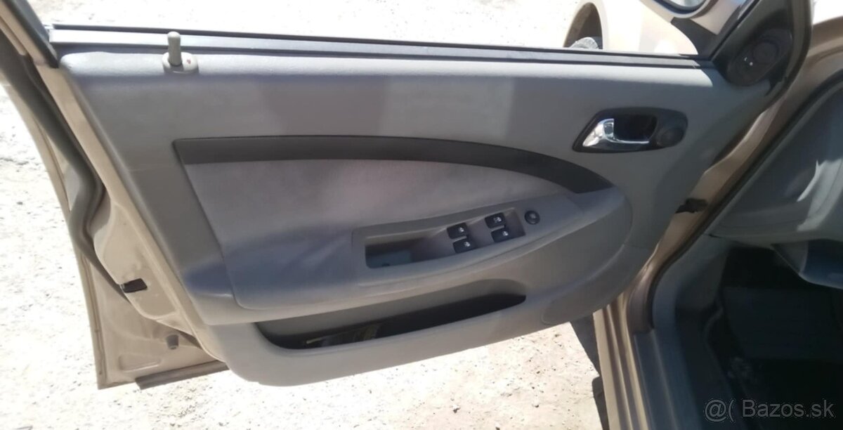 Chevrolet Lacetti 1,6i 80kw - 8