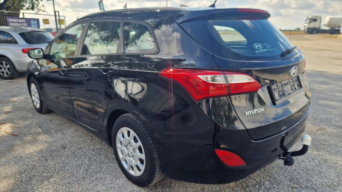 HYUNDAI I30 COMBI 1.6 CRDI - 8