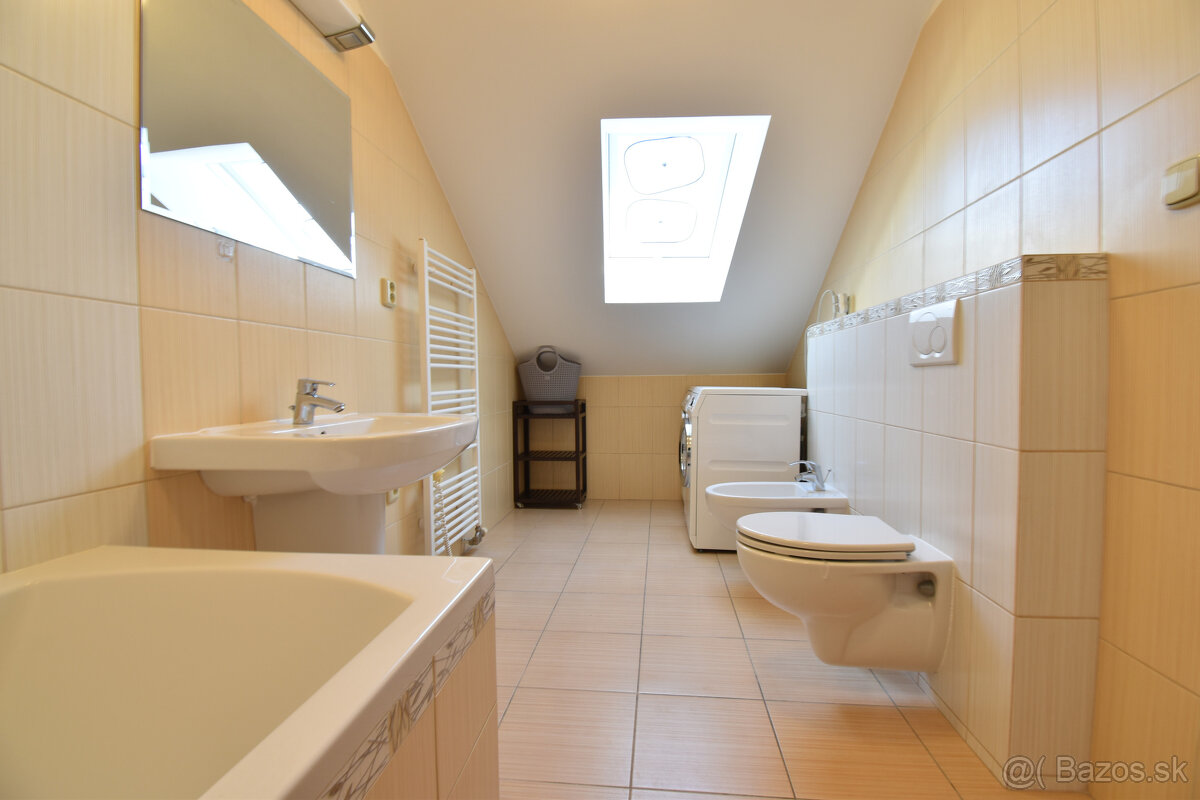 Veľkometrážny 2 izbový byt, CENTRUM, Žilina - 8