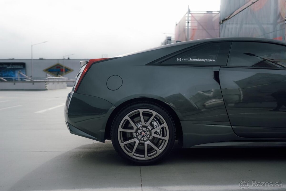 CADILLAC CTS-V 6.2 V8 Supercharged - 8