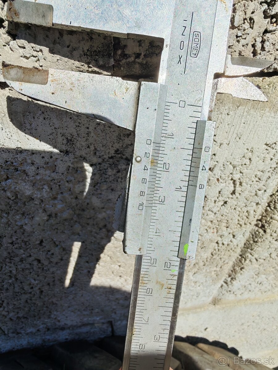 35x12,5 r15 - 8