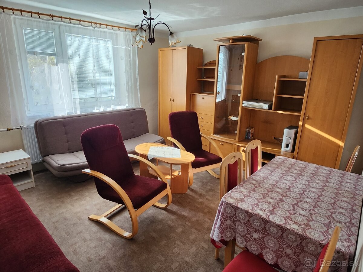 Rodinný dom, 17á pozemok, Vajkovce - 8