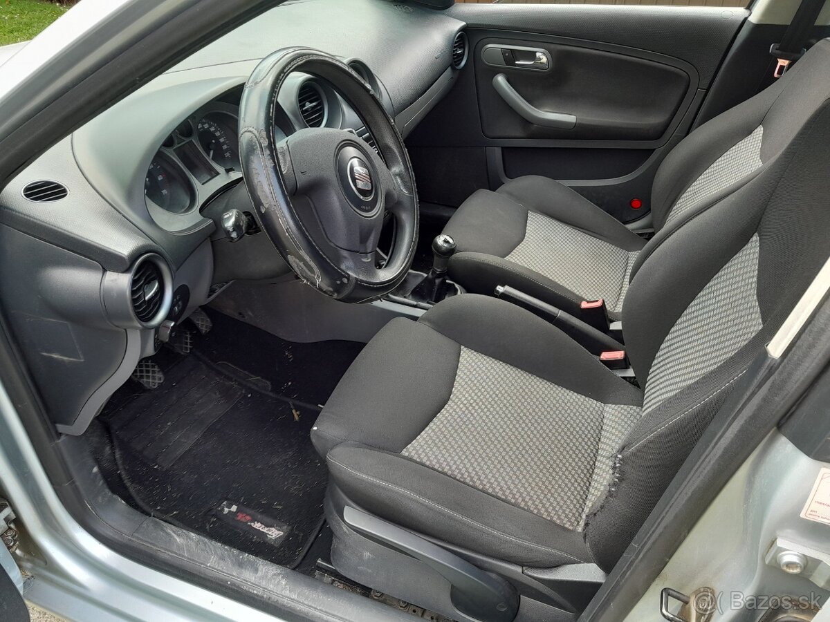 SEAT CORDOBA Sedan 1,4 benzin 63kW - 8