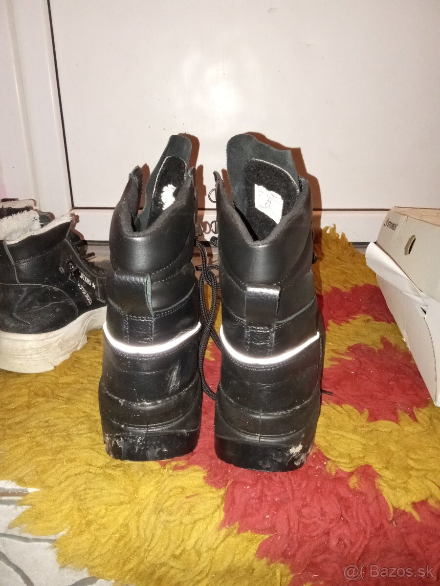 Predám pracovnú obuv veľkosť 44 - 8