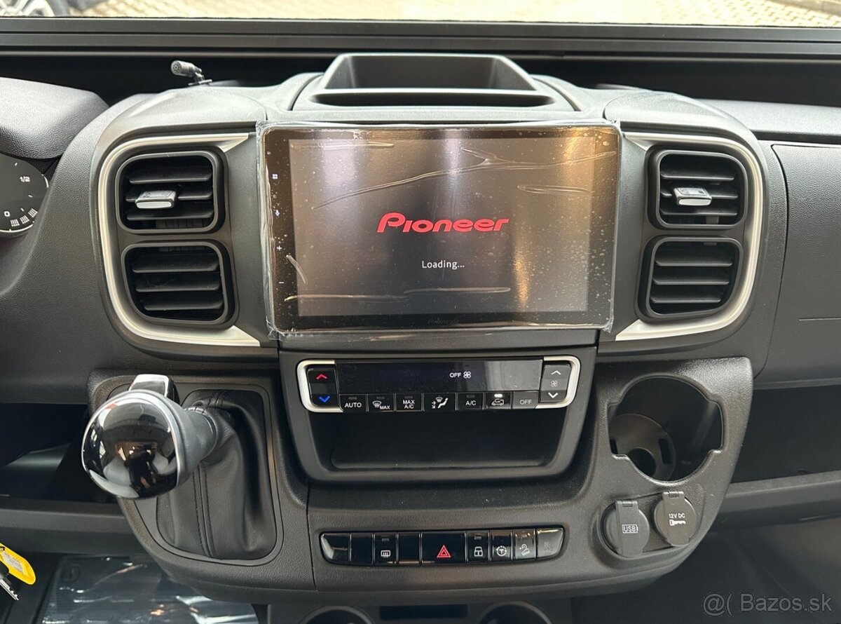 OBYTNÝ AUTOMOBIL MILLER NEW YORK - 8