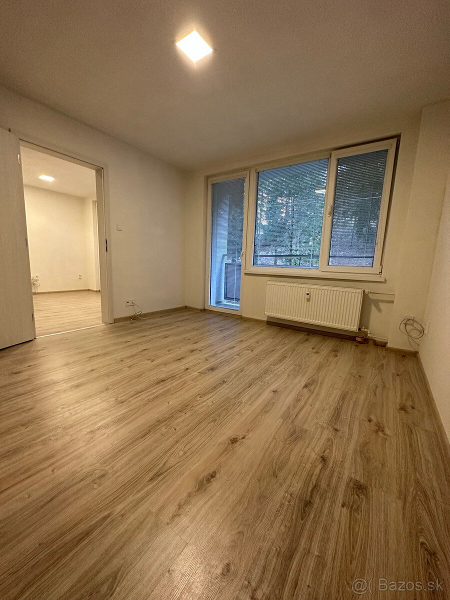 Prenájom 2-izbový byt v Handlovej - 8