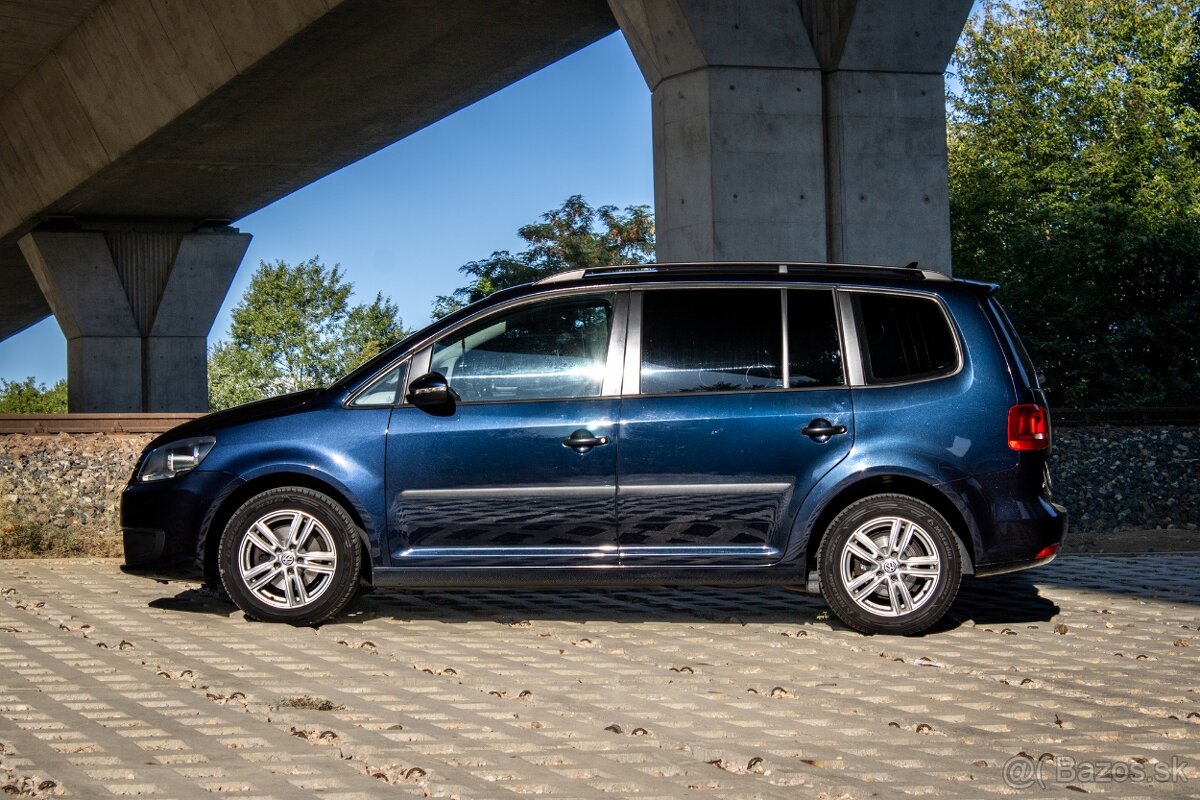 Volkswagen Touran 1.6 TDI BlueMotion Technology Comfortline - 8