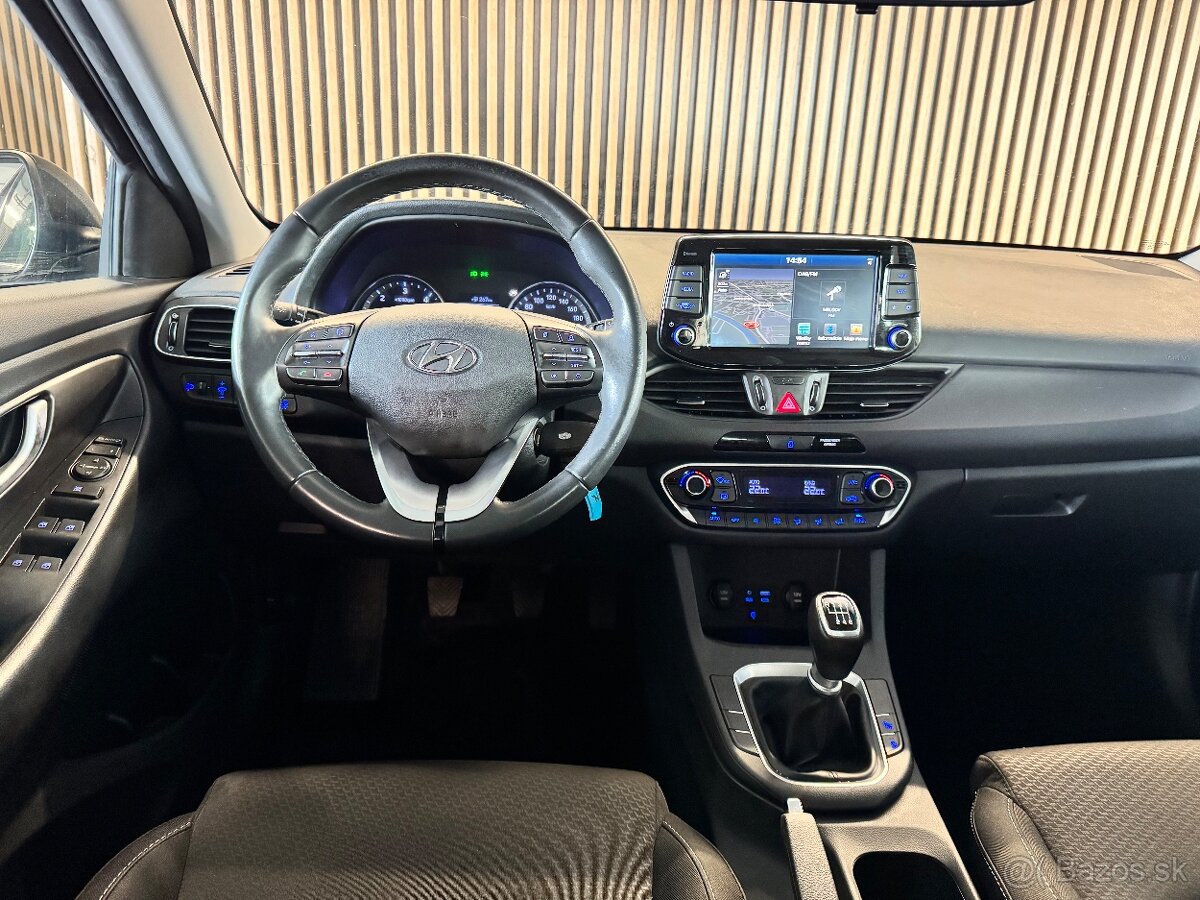 Hyundai i30 Combi 1.6 CRDI 2020/117 tisíc km - 8