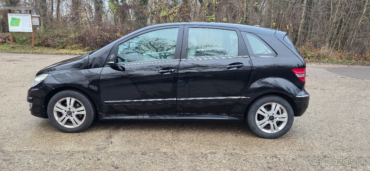 Mercedes-Benz B180 CDI - 8