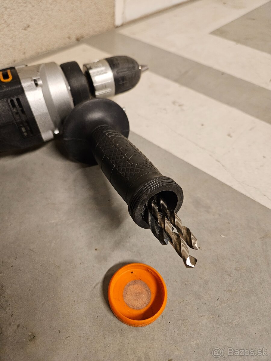 Príklepová vŕtačka WORX WX318 - 8