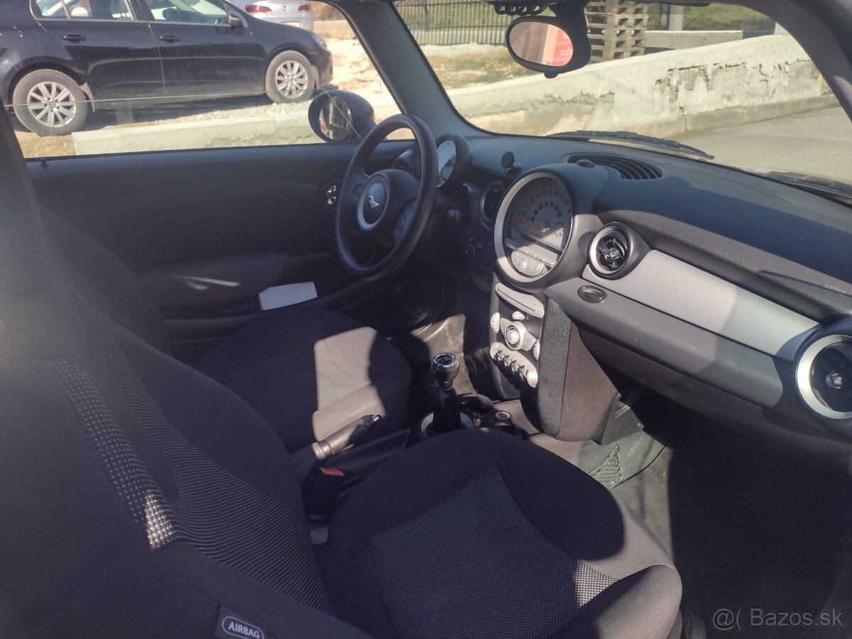 MINI COOPER 1.4 BENZIN 70 KW ROK VYROBY 2009 - 8