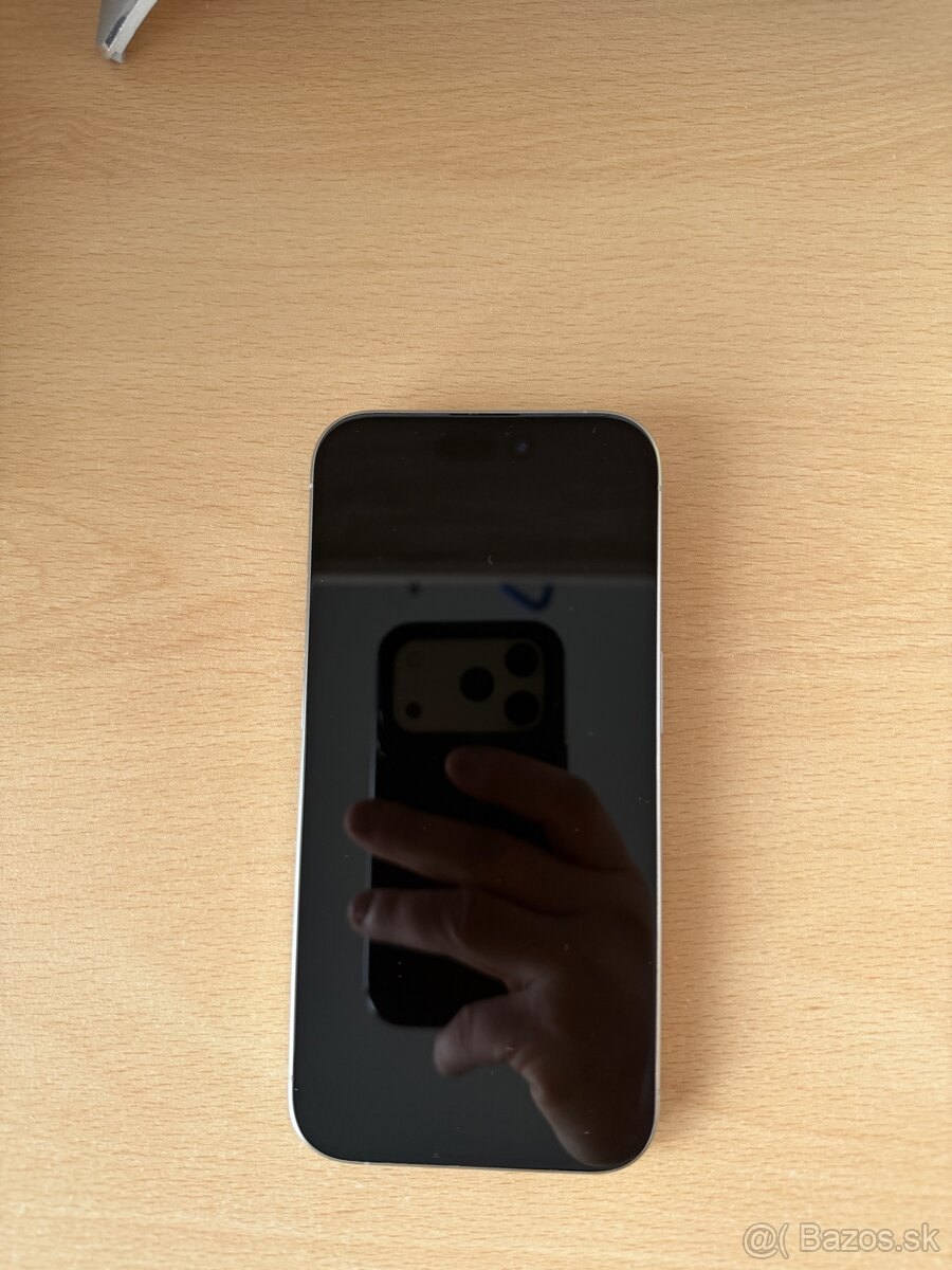 iPhone 15 Pro 256 GB - 8