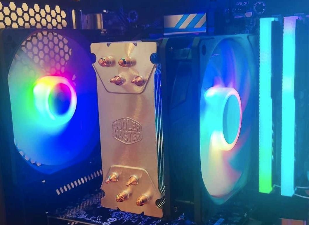 Predam vykonny herny pocitac I7 - 8