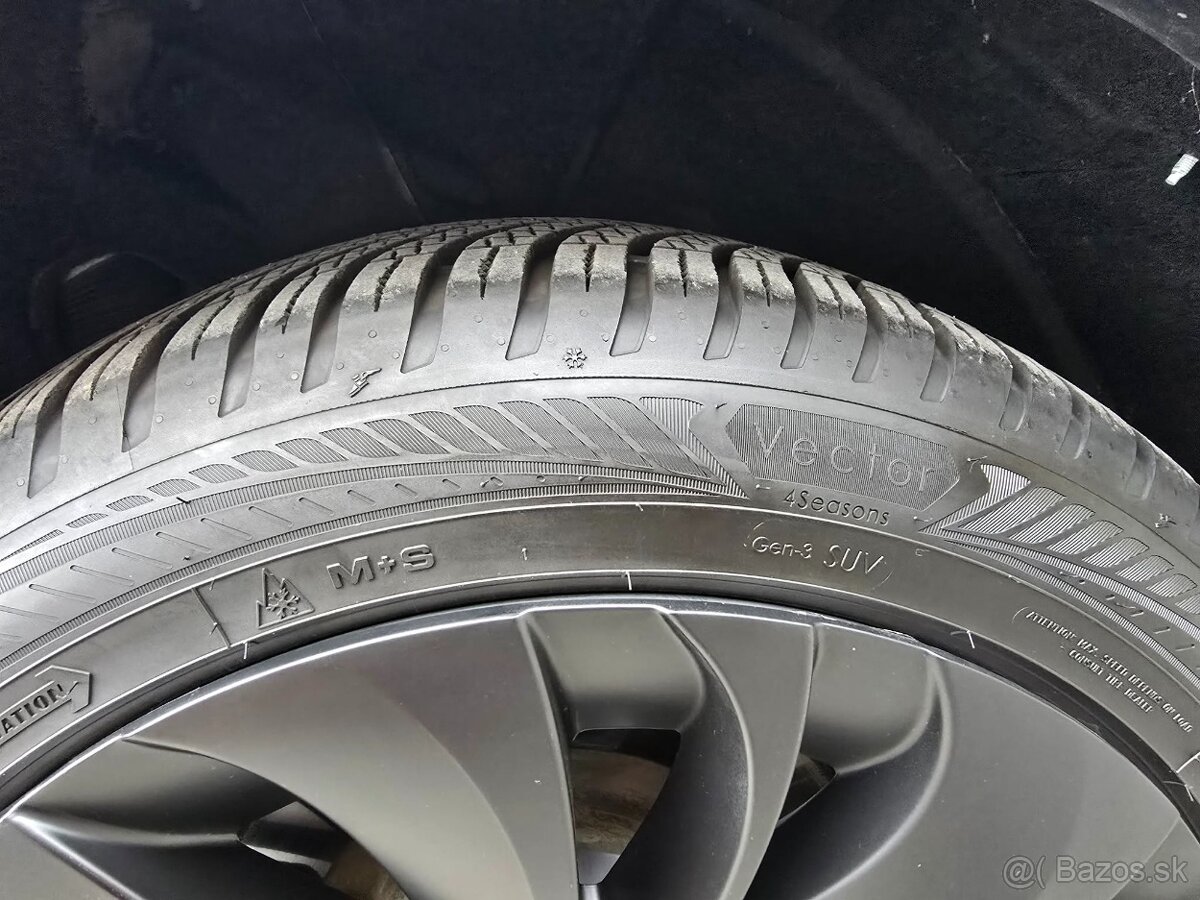 Tesla Model Y Long Range AWD 2022, Záruka, Aj na splátky - 8