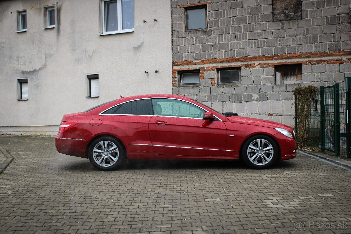 Mercedes-Benz E trieda Kupé 200 BlueEFFICIENCY 7G - 8