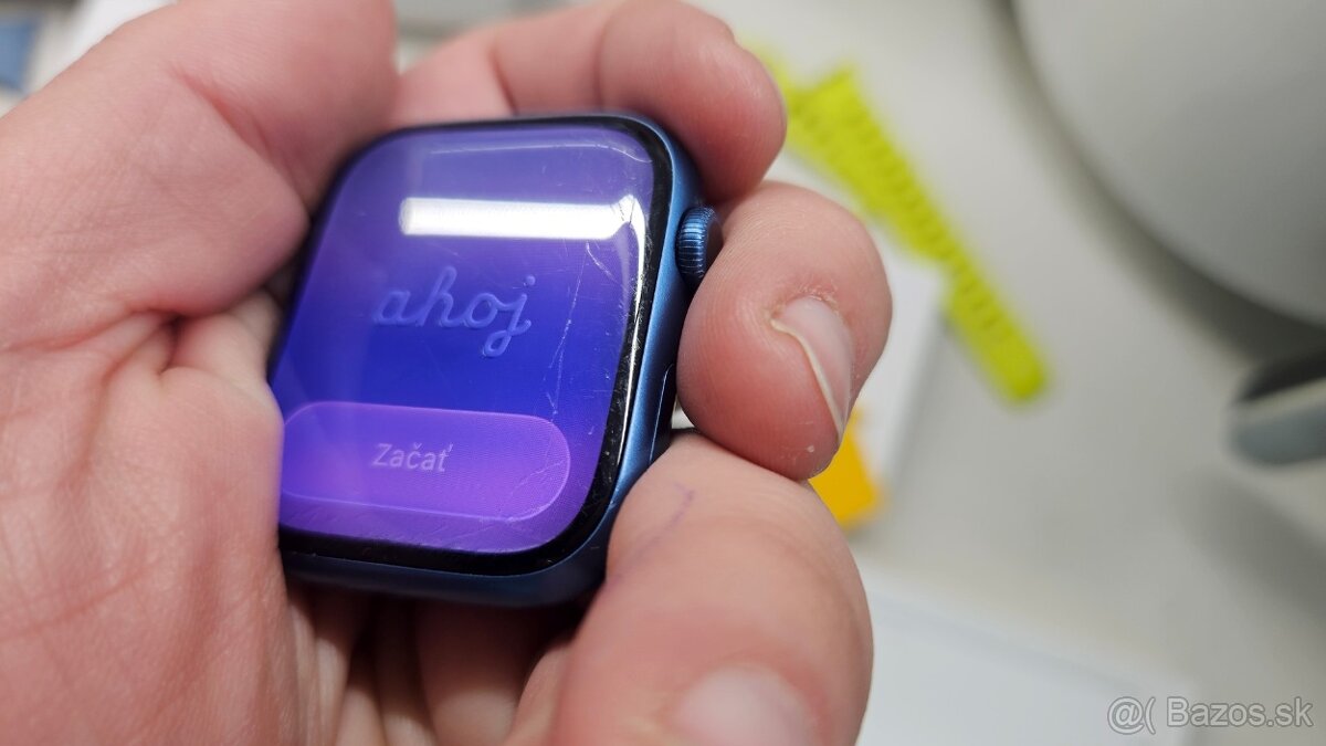 Apple Watch 7 modré 45mm + remienky - 8