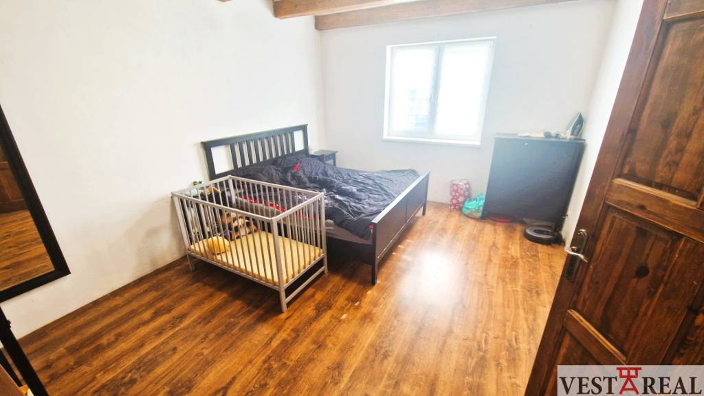 Na predaj 5 izbový rodinný dom Jelka - 8