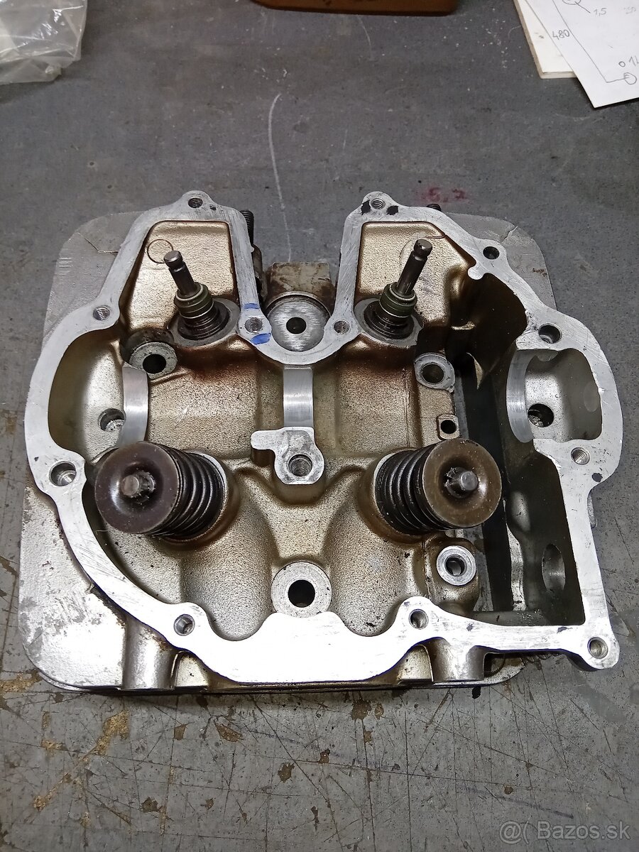 Hlava Honda NX650 Dominator - 8