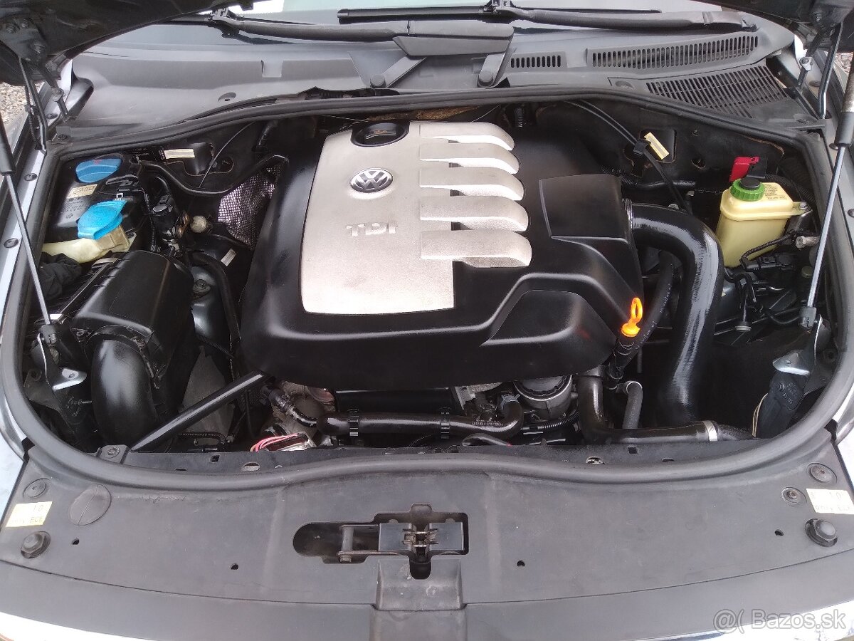 Volkswagen Touareg 2,5 tdi - 8