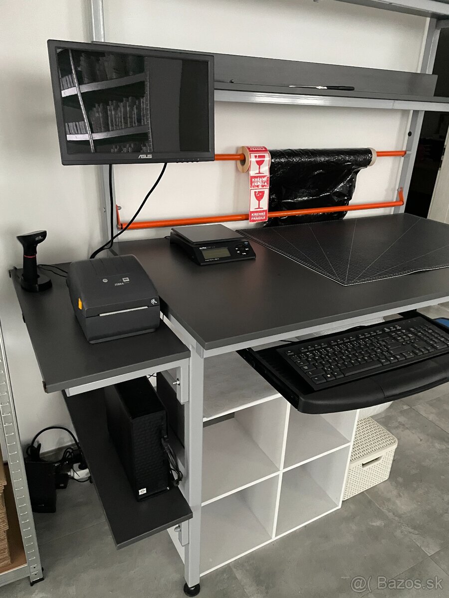 Kvalitné baliace stoly aj s príslušenstvom - 8