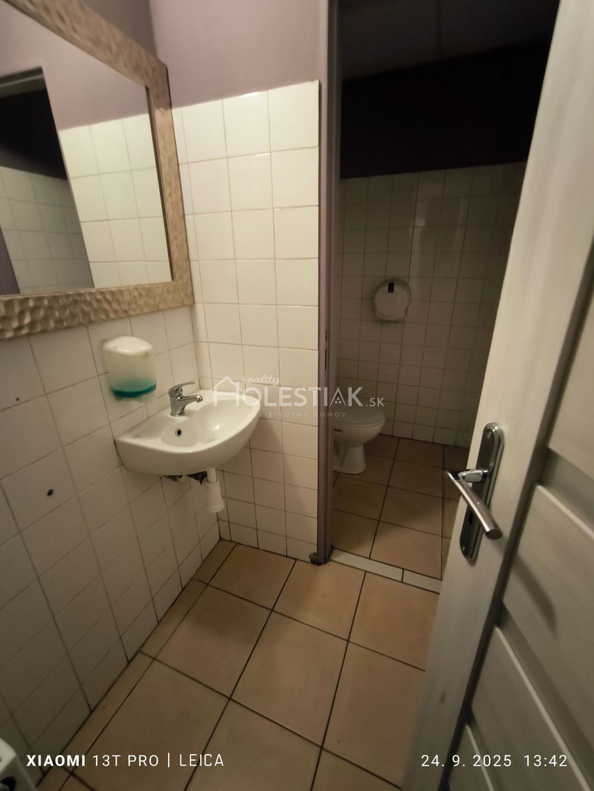 Predám exkluzívne polyfunkčný objekt - 8