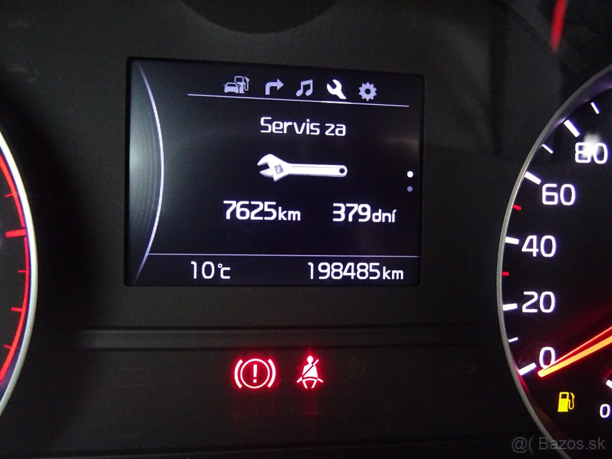 Kia Sportage 1.7 CRDi 85kW 1x maj.4x letní pneu,pěkná výbava - 8