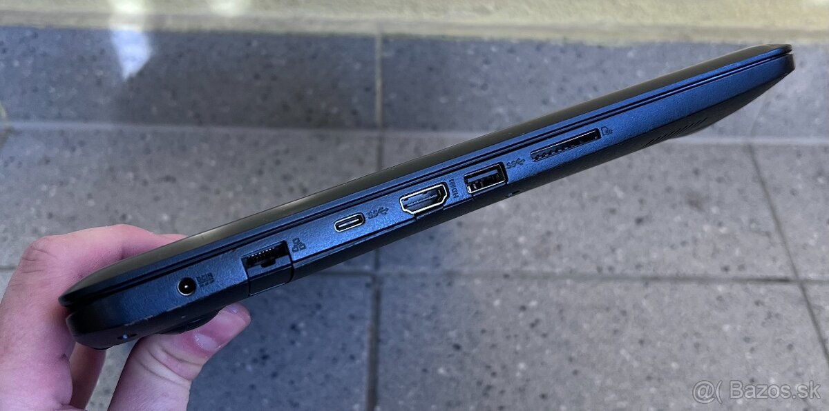 Asus VivoBook / Windows 11 / SSD / 15.6" / Full HD - 8
