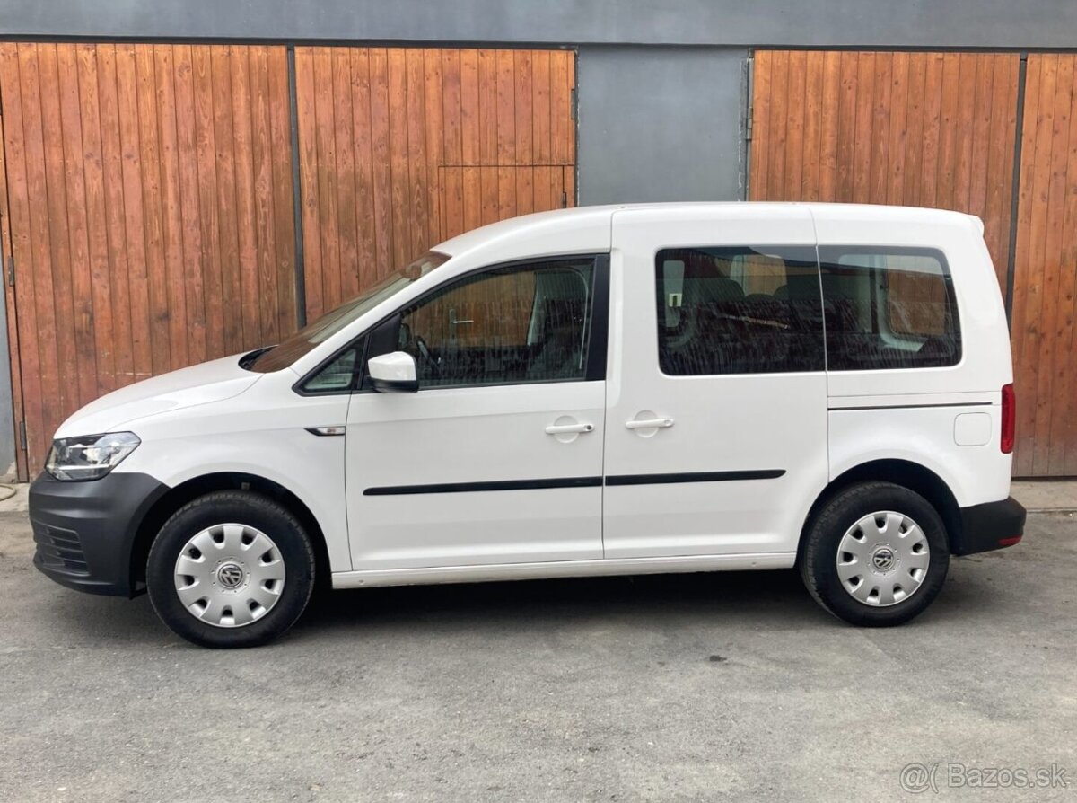 VOLKSWAGEN CADDY TSi benzín 5 - 7 míst - 8