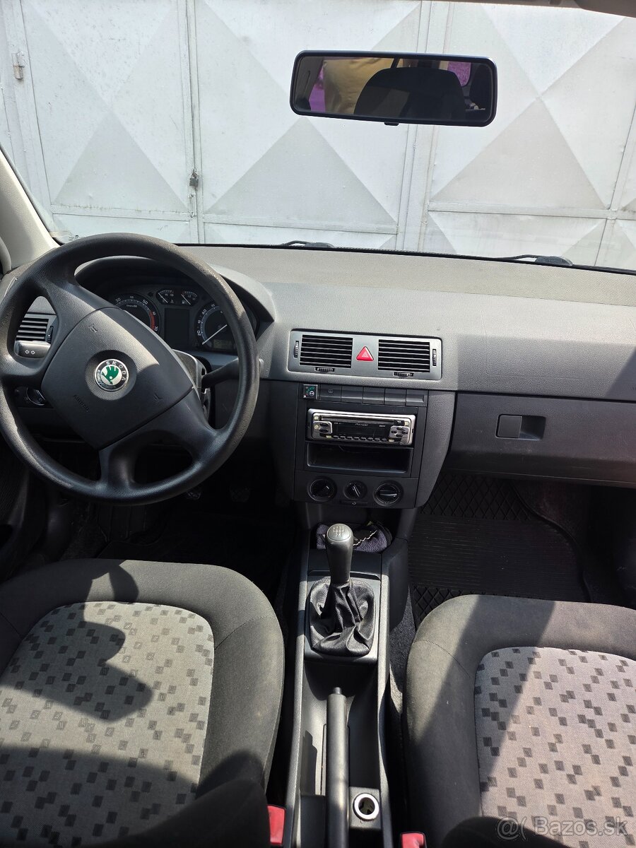 Skoda fabia - 8