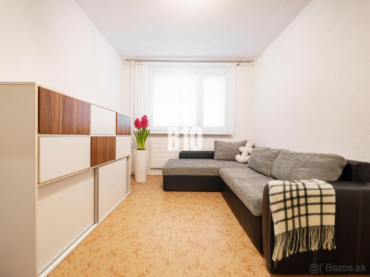 Veľký 3i byt s balkónom (klimatizácia) - Nitra, Klokočina - 8
