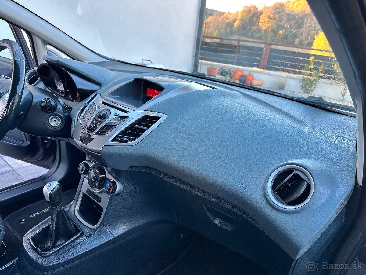 Ford Fiesta 1.2 benzín - 8