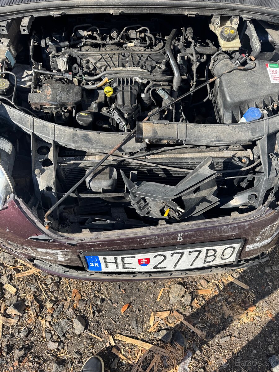 Ford Galaxy 2.0 Titanium r.v. 2010 havarované. - 8