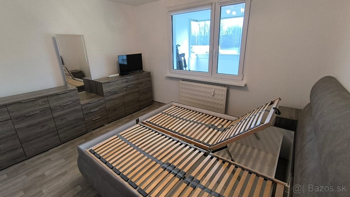 3-izb. byt s veľmi veľkým balkónom - Martin -Ul.Hurbanova - 8