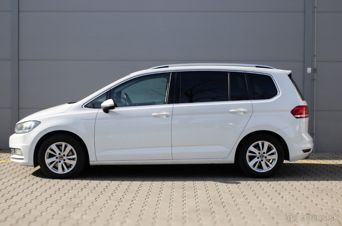 VW Touran Hi-line 100% stav - 8