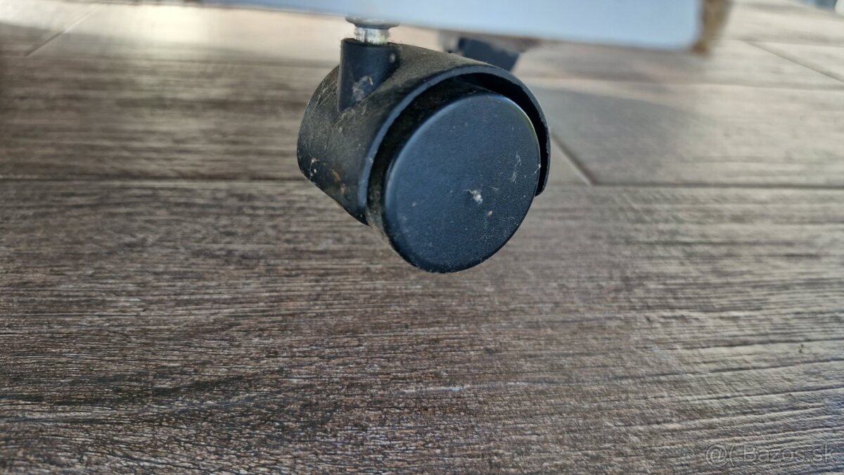 kontajner real modry futbal STOL - 8