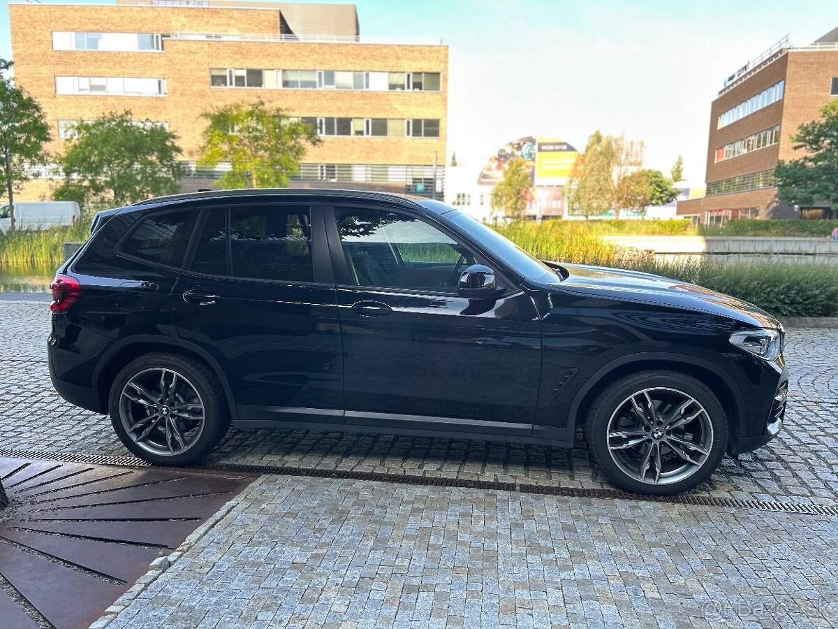 BMW X3 2.0 xDrive 140kW NEHAVAROVANÉ VOZIDLO - 8