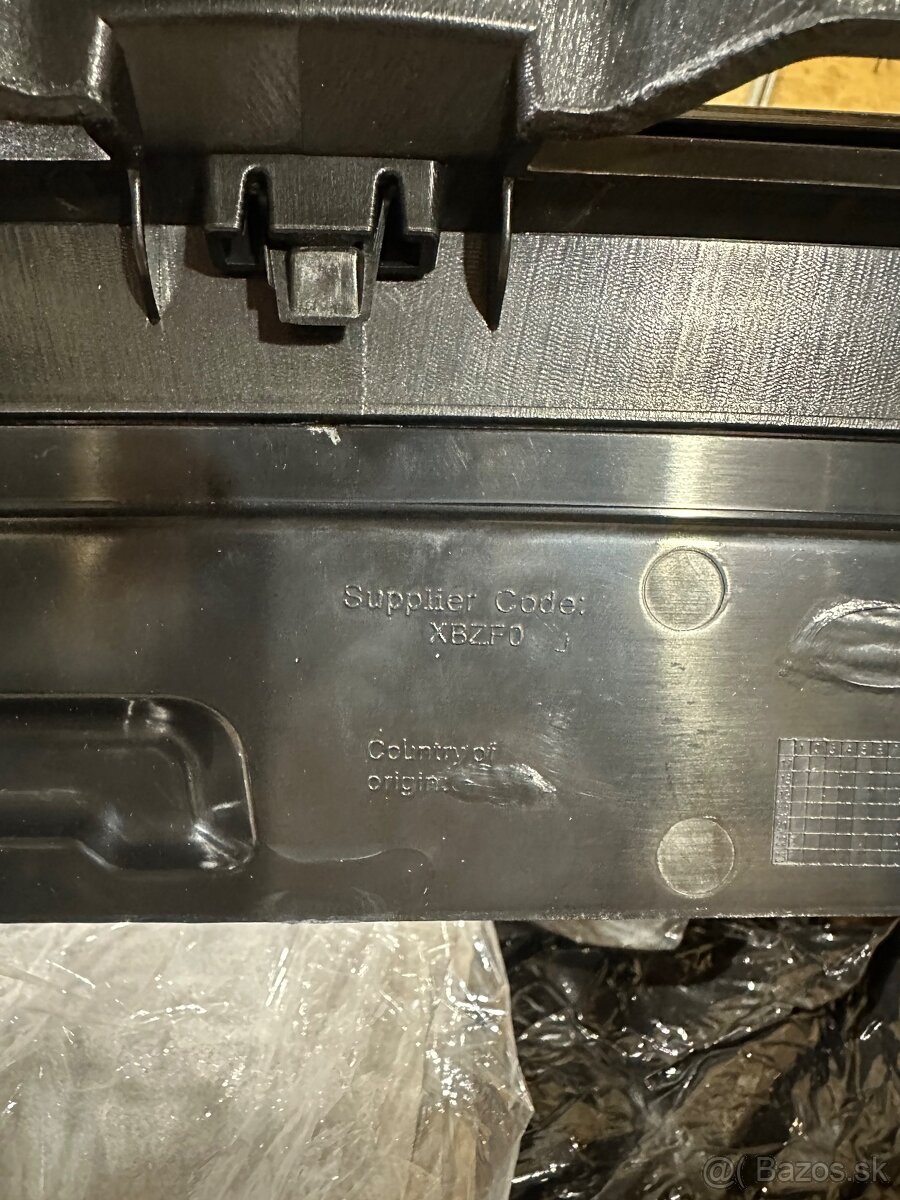 Predná Maska Range Rover Sport L494 - 8