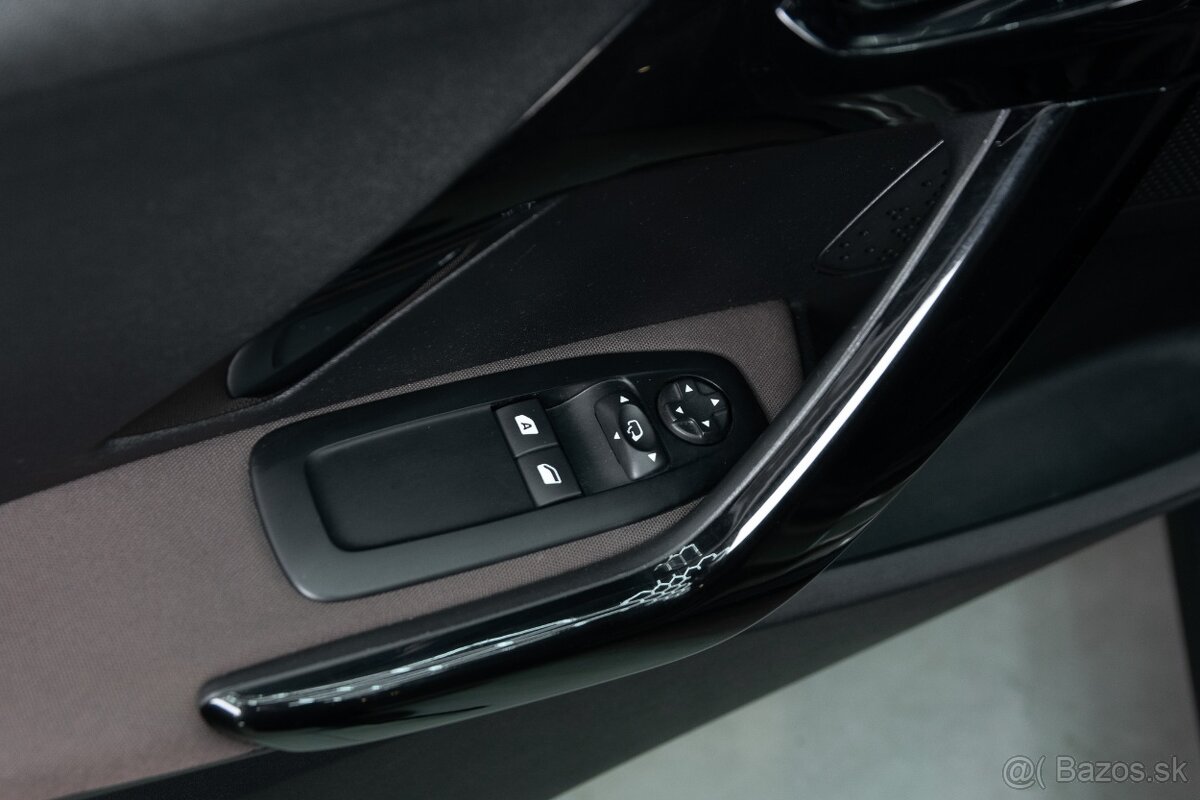 Peugeot 2008 1.2 60kW, manuál, 2013 - 8