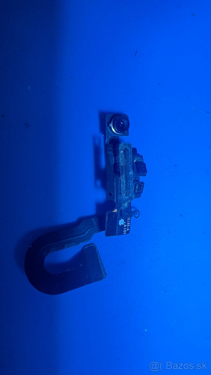 Náhradne diely APPLE iphone - 8