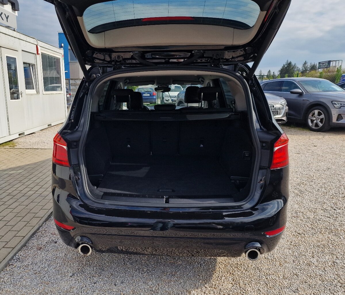 BMW RAD 2 GRAN TOURER 2 218D A/T - 8
