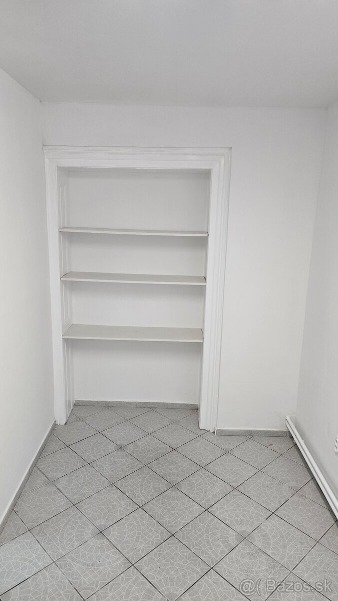 Prenájom obchodného priestoru - 8