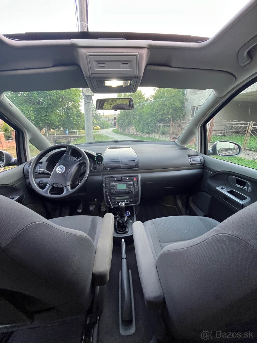 VW Sharan - 8